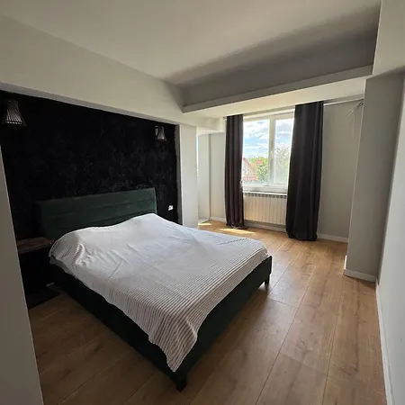 Escape * Bukurešť